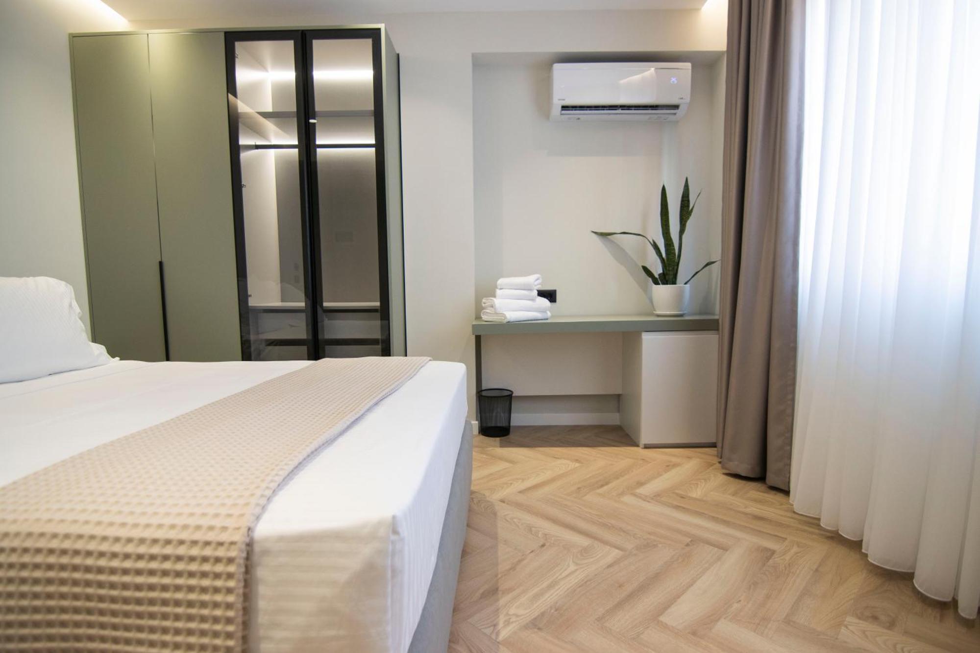 Mina Luxury Rooms Tirana Buitenkant foto