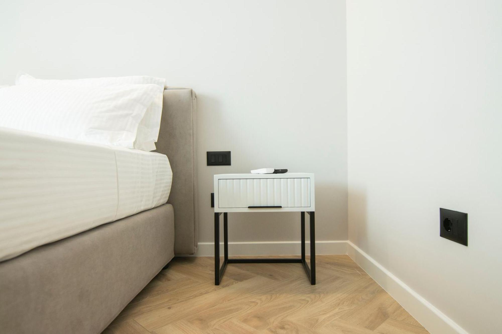 Mina Luxury Rooms Tirana Buitenkant foto