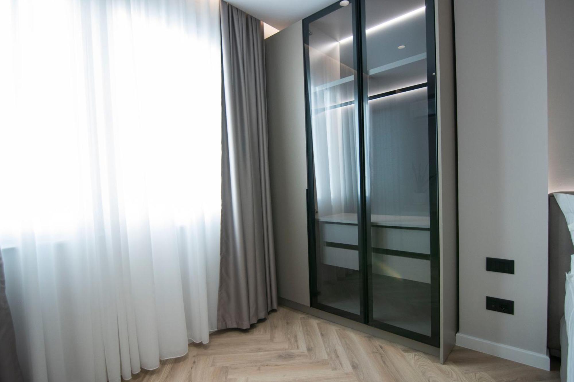 Mina Luxury Rooms Tirana Buitenkant foto